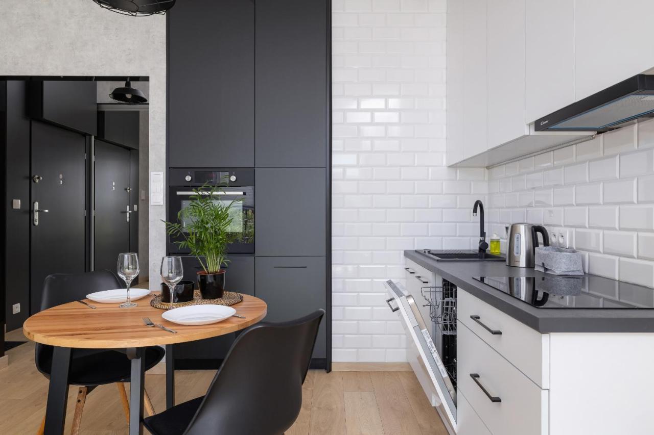 Krakow Studio With Parking & Terrace Near Zalew Bagry By Renters Prestige Buitenkant foto